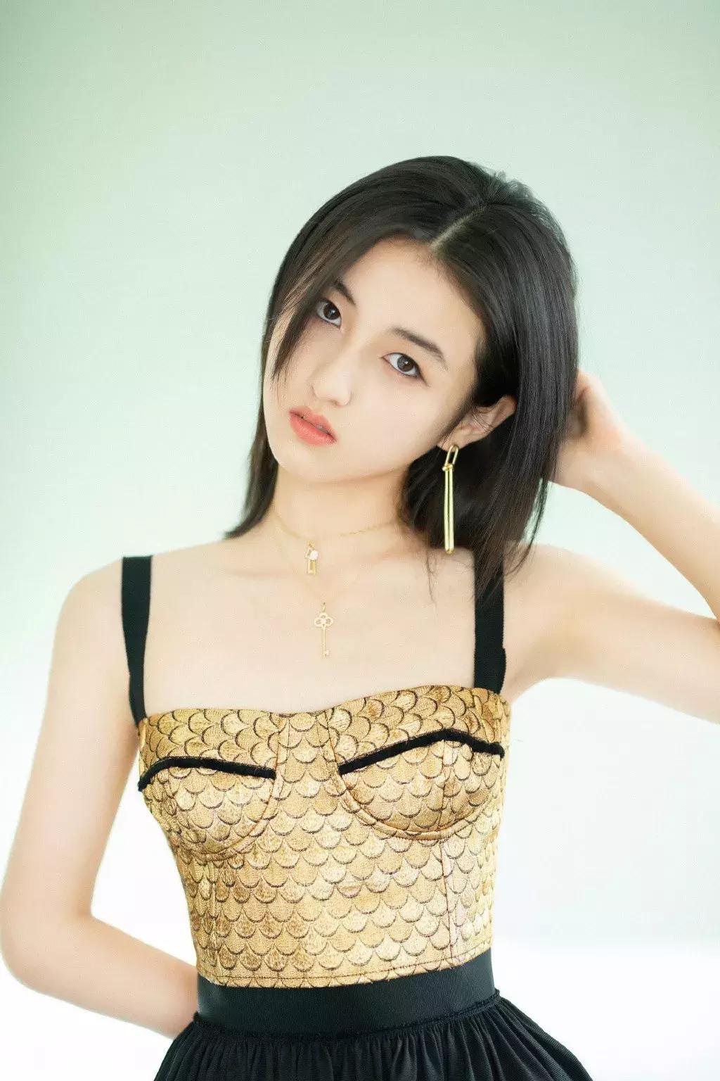 狐狸系穿搭,狐狸系女生适合的穿衣风格