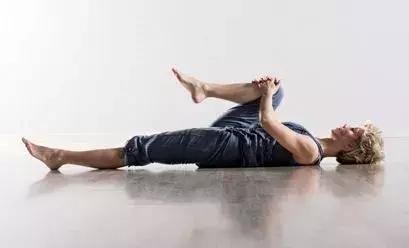 告别漏尿最有效的动作,产后漏尿有救了教你一招轻松告别