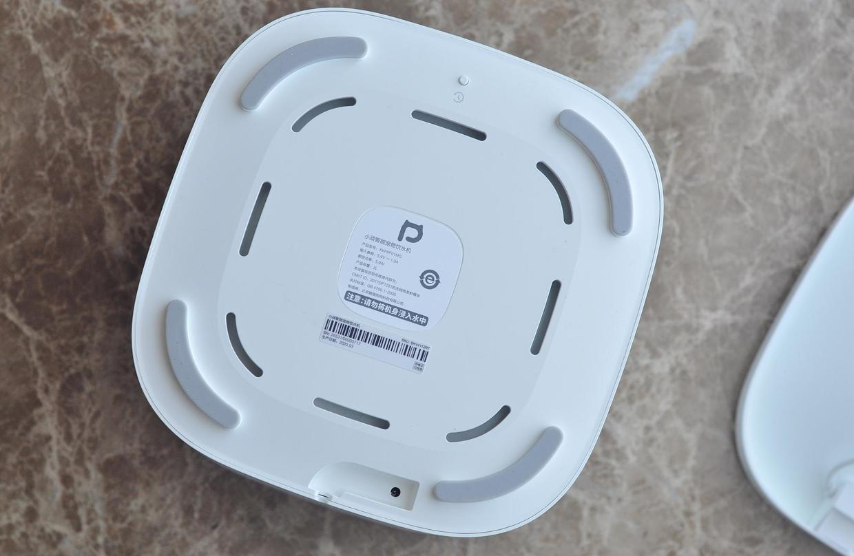 爱宠全天候的饮水管家——小顽智能宠物饮水机体验