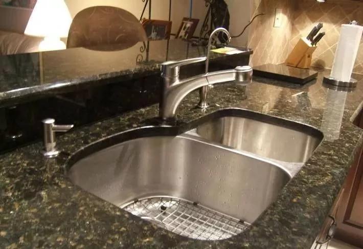 流行花岗岩石材图片大全新款,庭院花岗岩石材和石英石石材