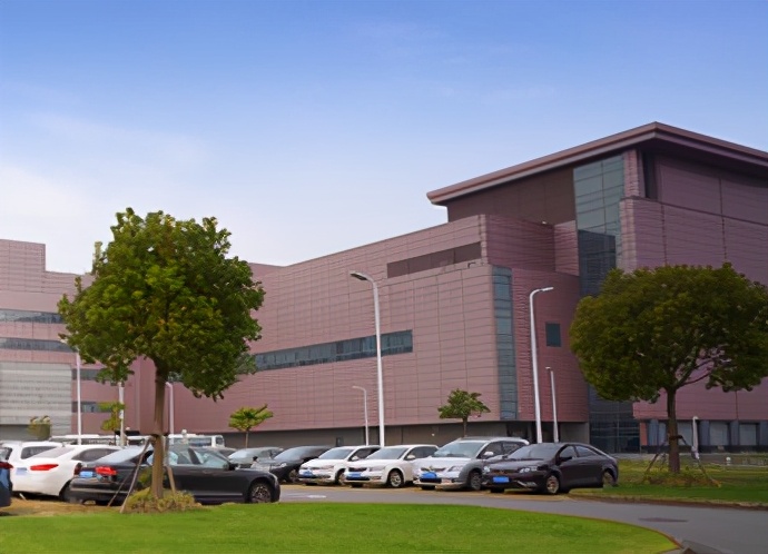 华虹集团晶圆产线,12寸晶圆上市公司华虹