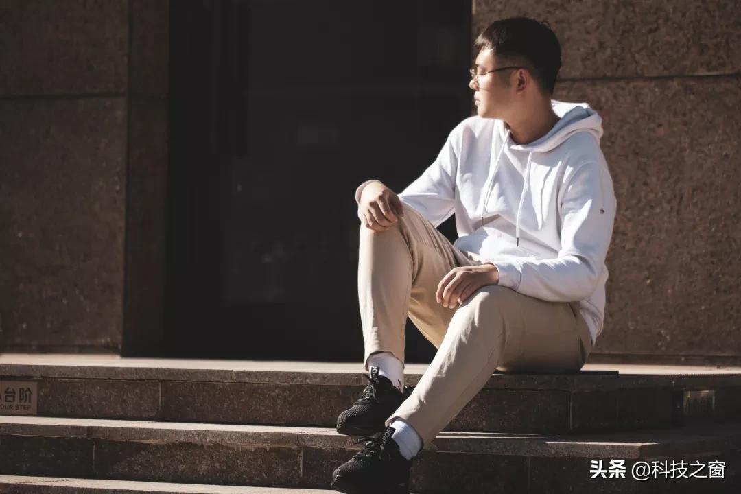 才百元白菜价！阿迪达斯同款科技刀锋鞋，鞋底藏了28片“弹簧”