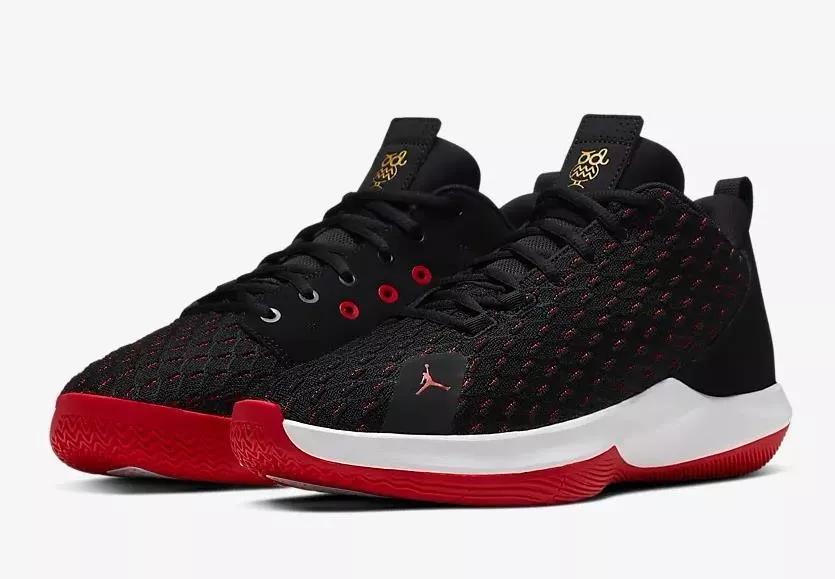 威少2代和1代的区别,保罗12代和威少