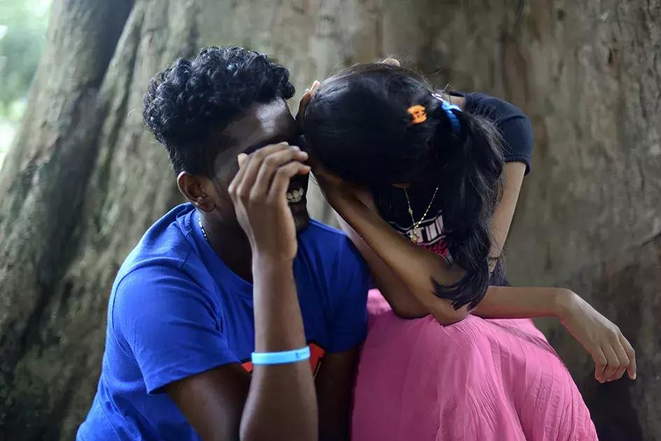 印度洋孕育了风情万种，看看庄培芳“微笑的斯里兰卡”就能感受到