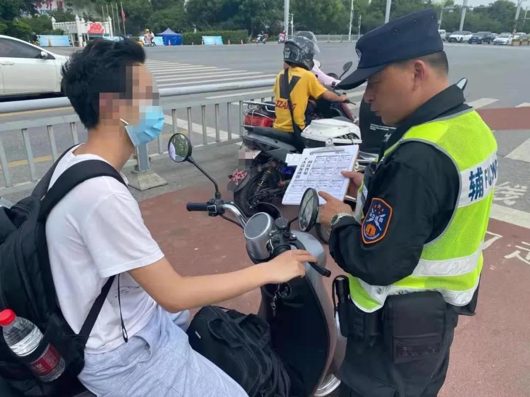 捂住钱袋子防诈宣传,严防网诈捂紧钱袋