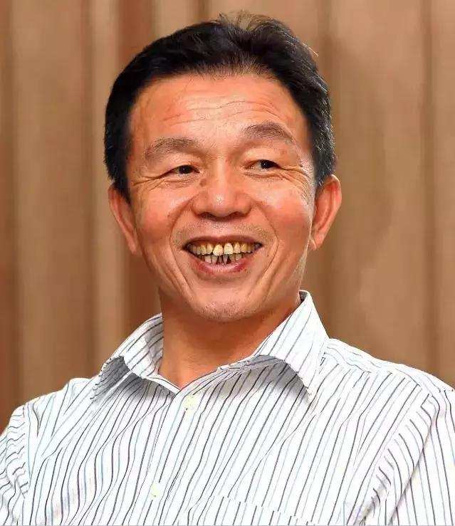 他掌握百亿资产,草根逆袭,合伙人却惨遭灭门,背后有何秘密?