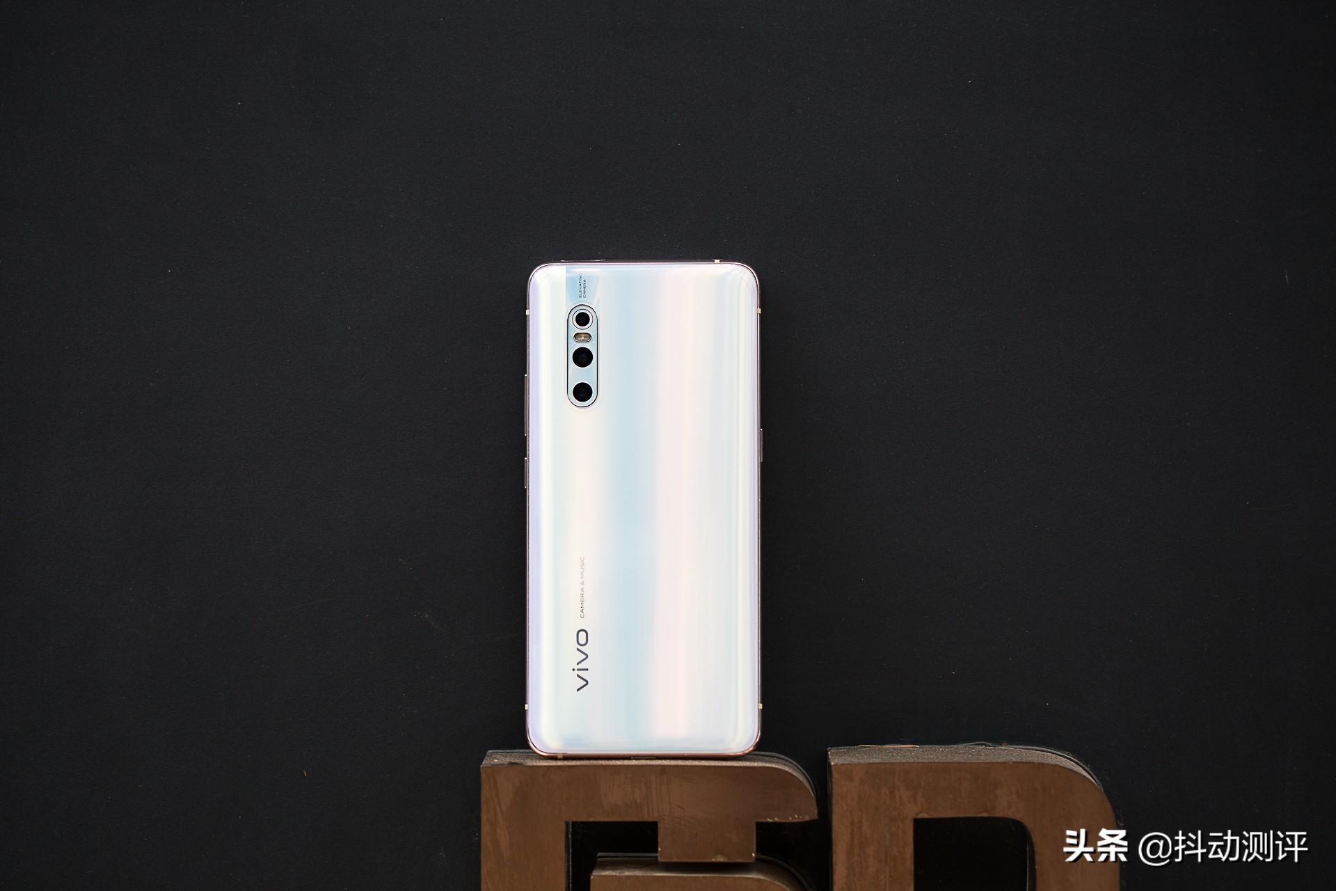 vivox27幻彩夏日开箱视频,vivox27幻彩夏日是什么颜色