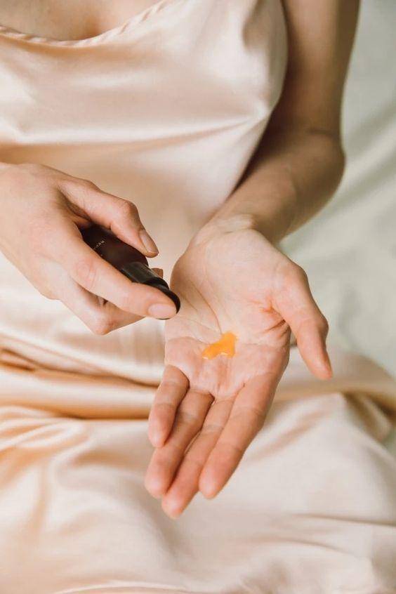 怎么养肤让皮肤细腻又白,如何让皮肤变得嫩白水润好看