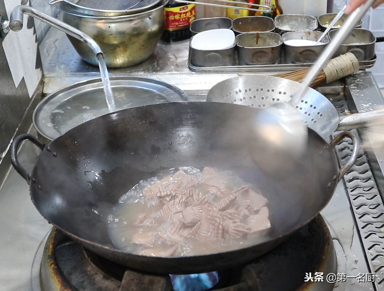 爆炒腰花这样做才好吃？不腥不腻，营养美味，下酒又下饭