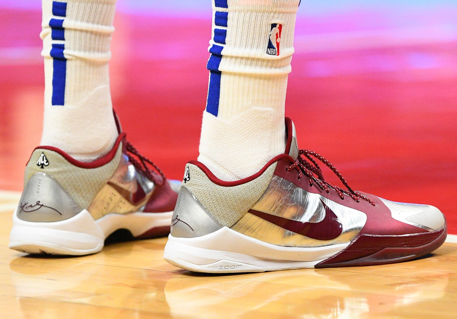 NBA赛场最近三天篮球鞋精选集：鞋头们的赛季鞋王之争越发激烈