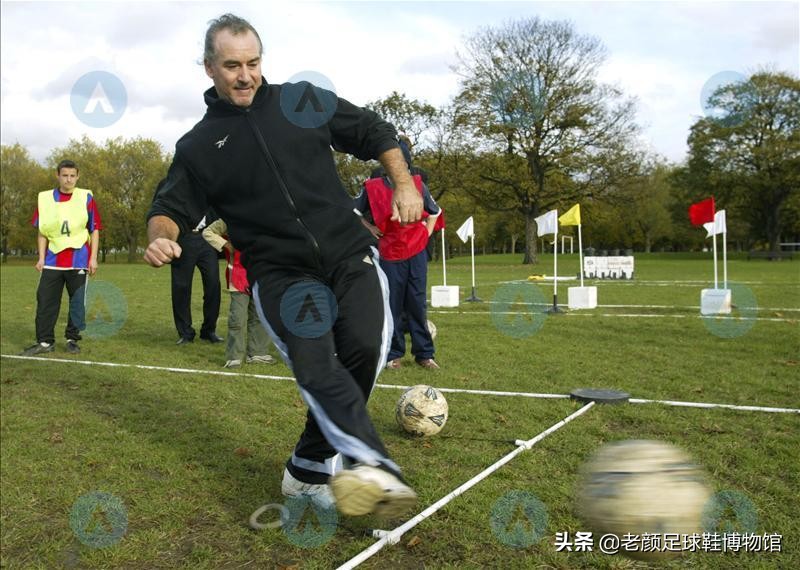 猎鹰人足球鞋,猎鹰儿童足球鞋