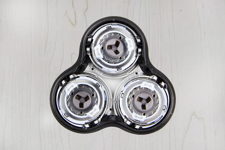 飞利浦三刀头感觉刮不干净,飞利浦哪个系列的适合刮硬胡子