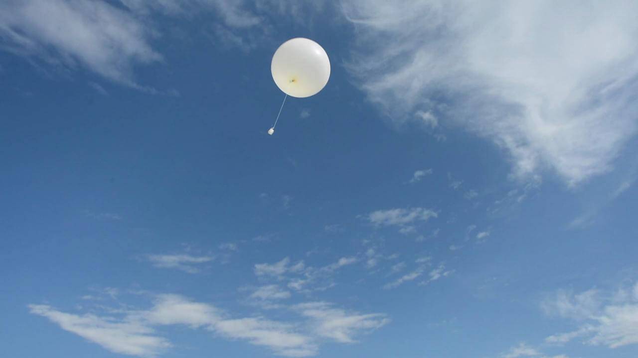 美国黑衣人和外星人有关系吗,黑衣人外星人是真的吗