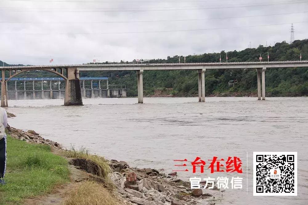 三台涪江洪水最新视频,三台涪江暴雨泄洪