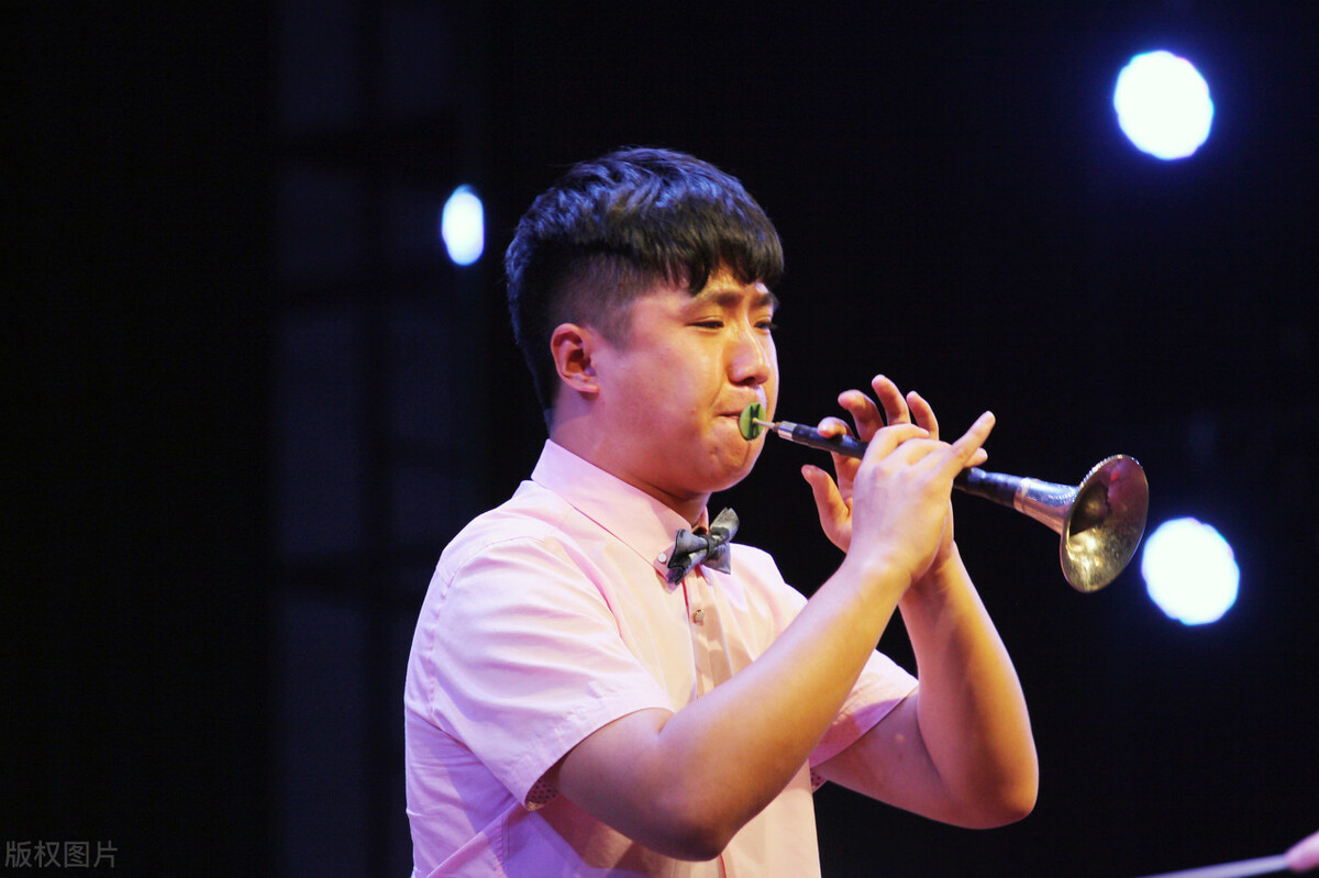 唢呐匠在古代的地位,唢呐从备受推崇到遭人冷落