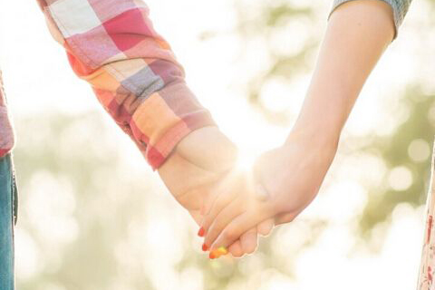 女人对婚外情为什么来者不拒,两个女生同时主动追你该怎么拒绝