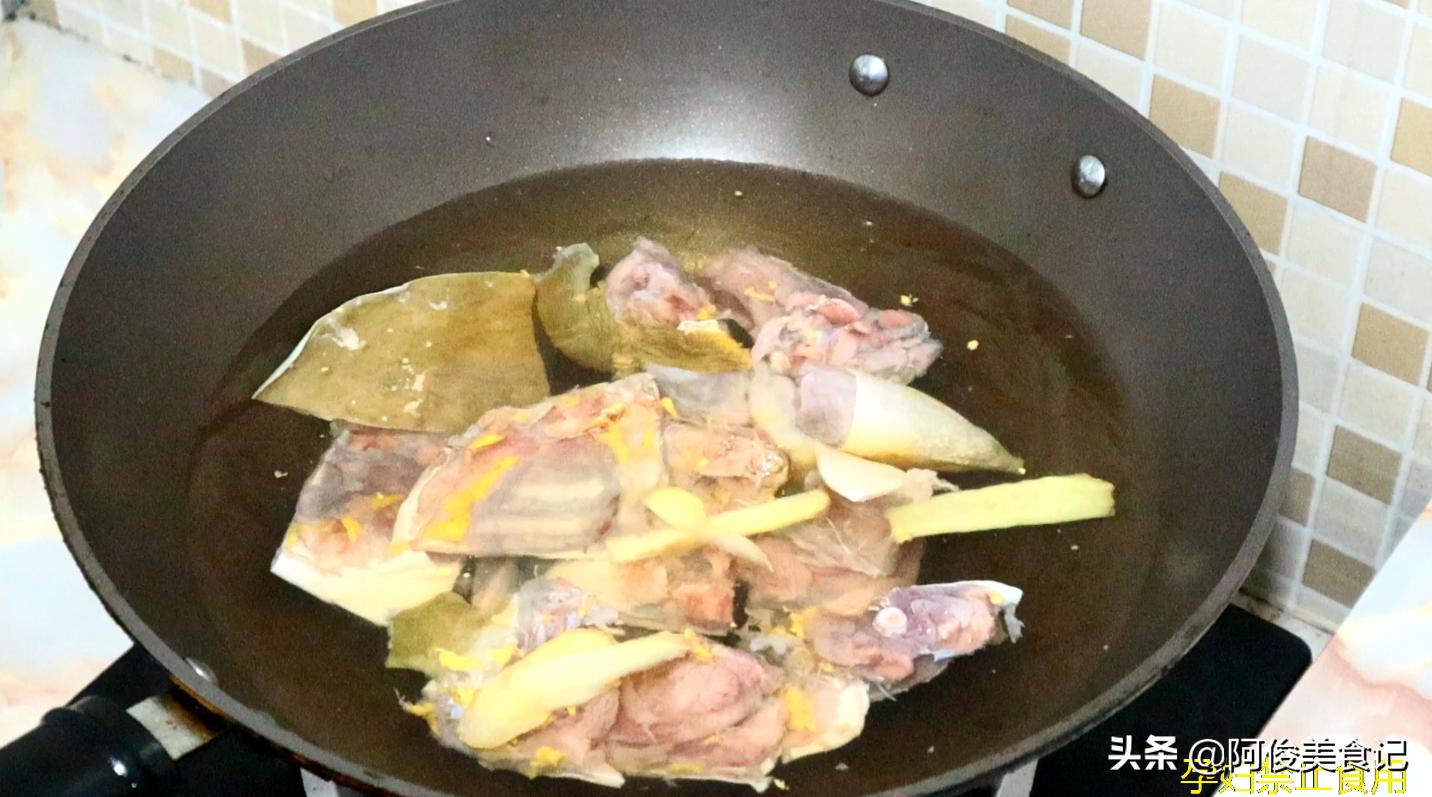 大厨清炖甲鱼最正宗的做法,甲鱼如何宰杀和做甲鱼汤