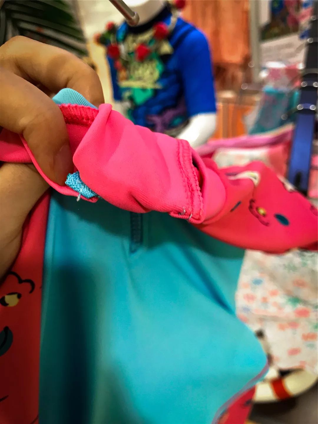 新手泳衣如何选购好的品牌,如何选择合适的儿童泳衣