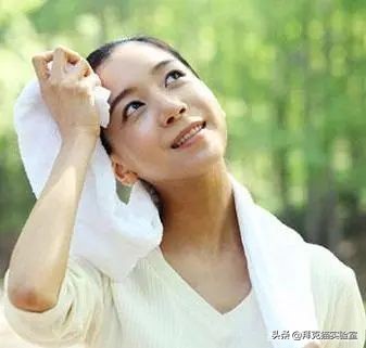 自制浇花神器自动浇水,制作浇花器一年都不用浇水