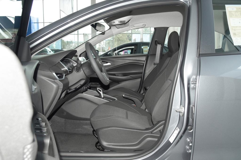 雪佛兰科沃兹是国产车还是合资车,雪佛兰科沃兹2018款1.5l欣悦版