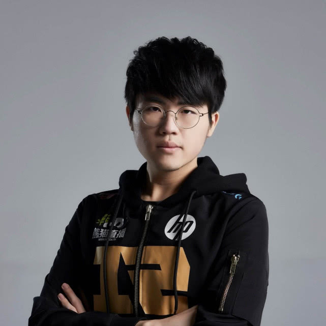 LOL：超清、蓝光8M不算啥！*牙虎**开了4K直播谁顶的住？