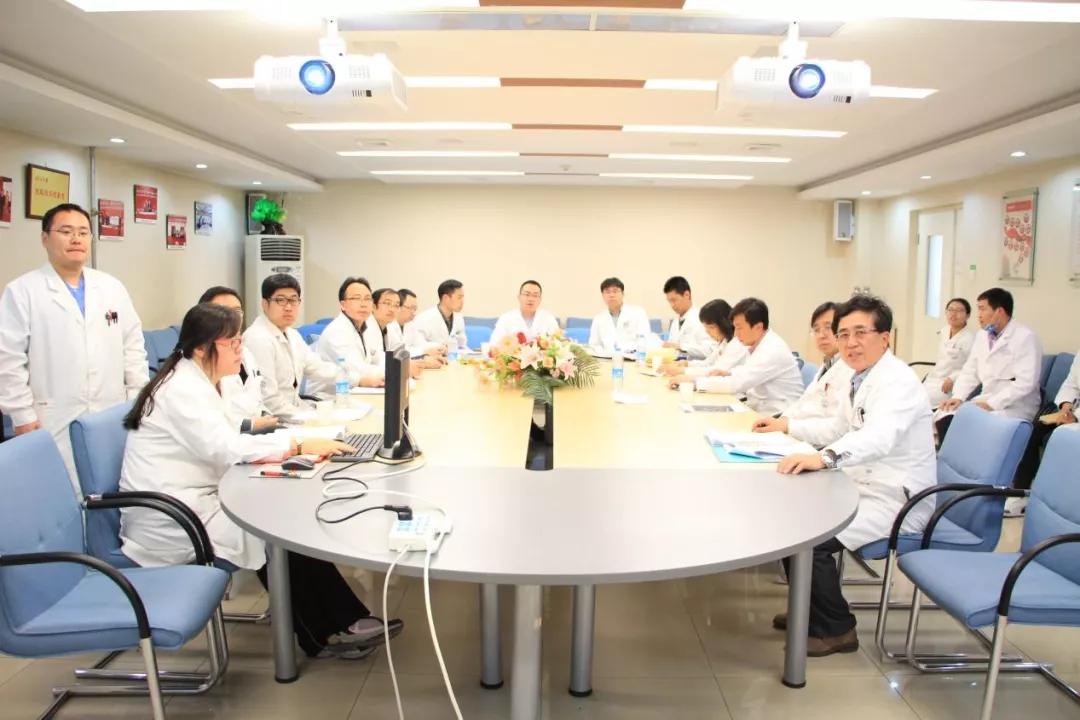 癫痫治疗难题如何破？栾国明：需“强强联合”，破除“内外之争”