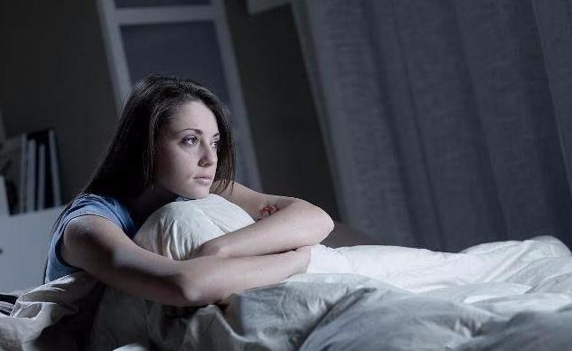 孕妇平躺久了呼吸困难怎么办,孕妇侧卧怕压着宝宝怎么办