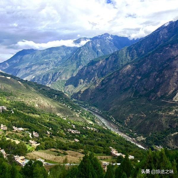 丹巴藏寨是中国最美六大古镇古村之首！但别忘这还是盛产美女之地