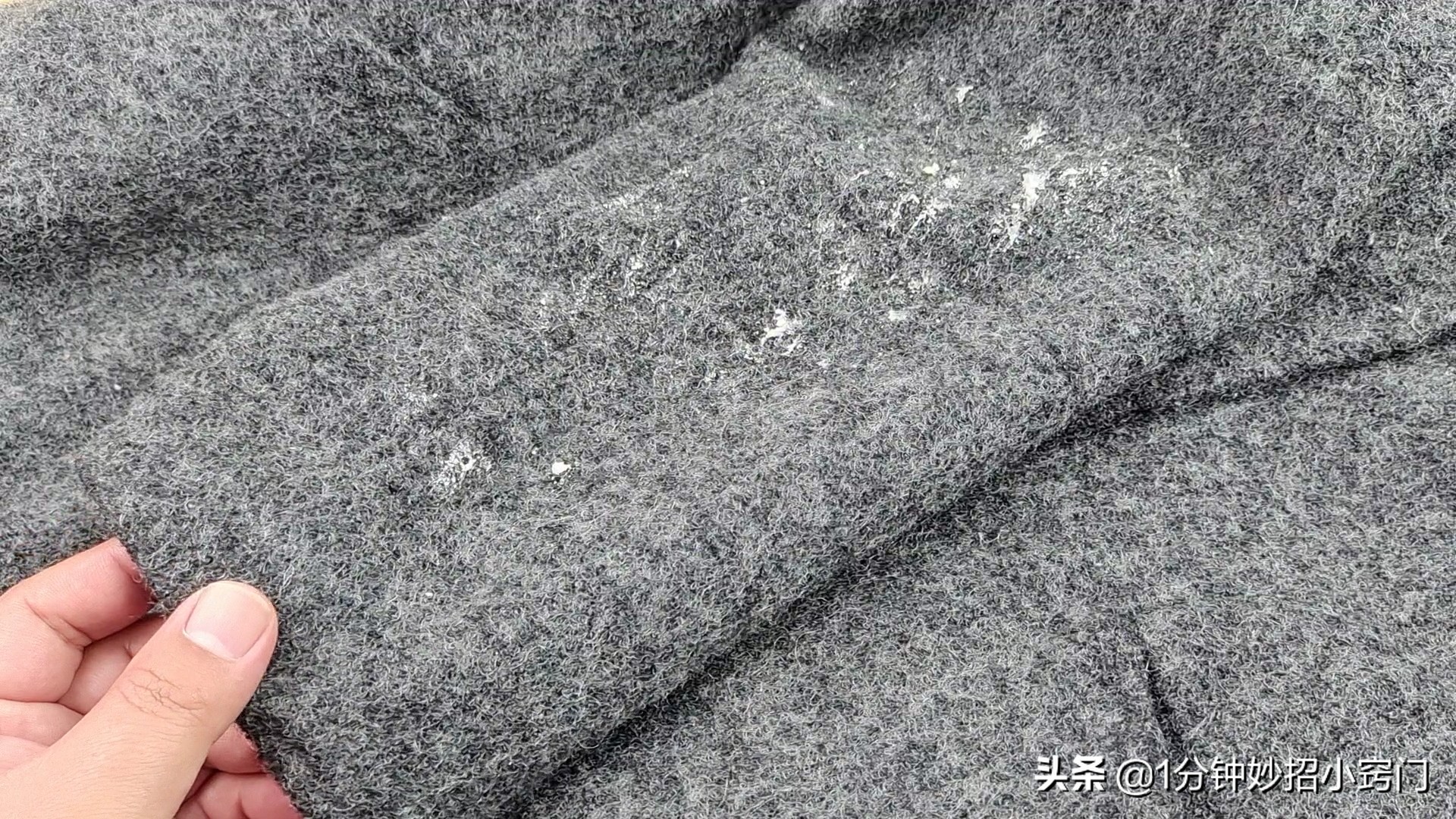 水洗毛呢大衣的正确清洗方法,水洗毛呢大衣的方法