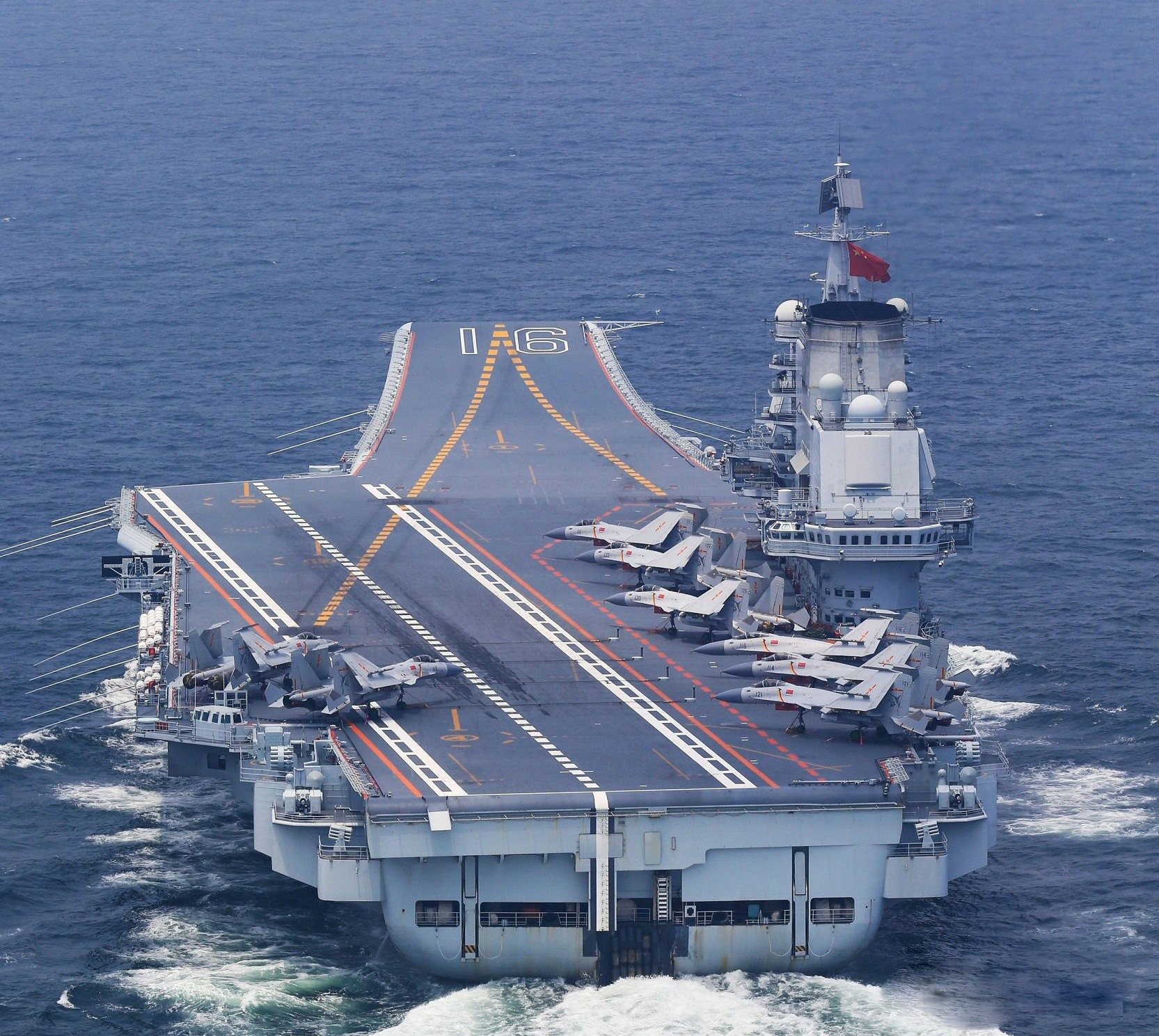 玲珑一号与美国航母尺寸对比,玲珑一号核动力母舰