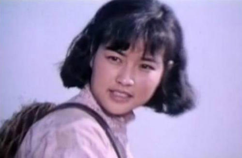 刘晓庆曾经历过4段婚姻,60岁刘晓庆与前夫相拥而泣