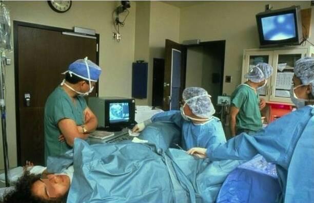 产妇分娩用力导致出血,生孩子顺产用力过猛出内痔疮