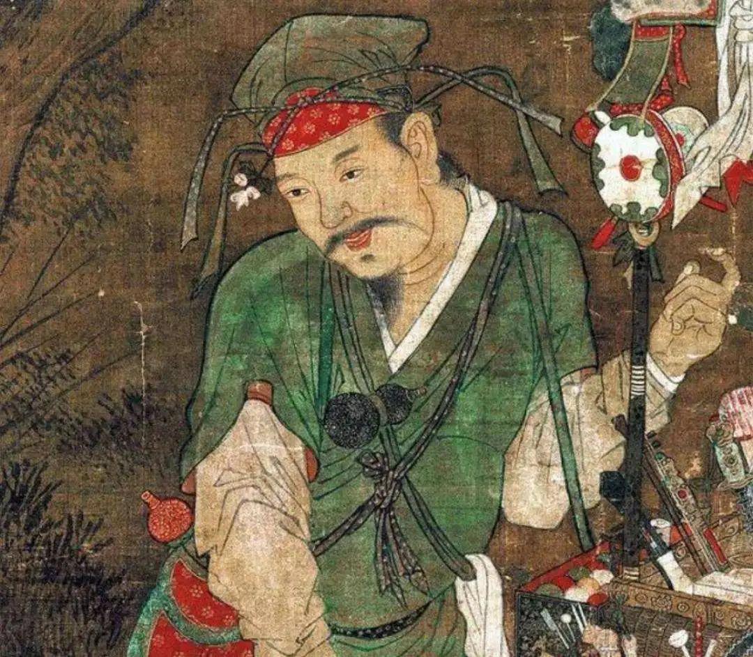 她是真有钱，也是真寂寞