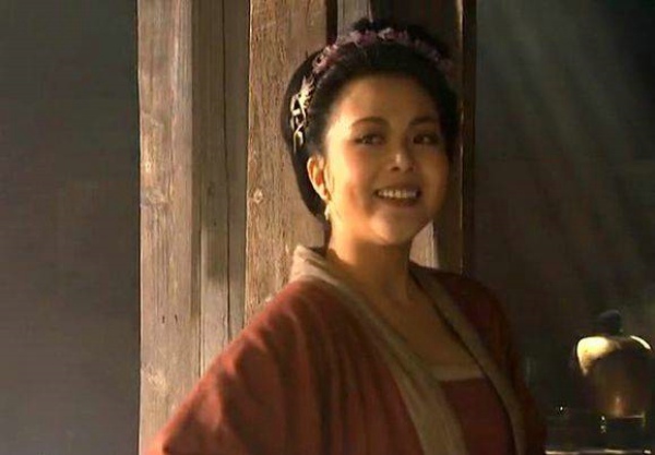 孙二娘做人肉包子而扬名天下，这等恶魔之人为何会得到谅解？