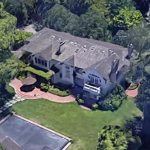 留学生怒了！当年把我拒了的名校，美国富豪网红给钱就能上？！