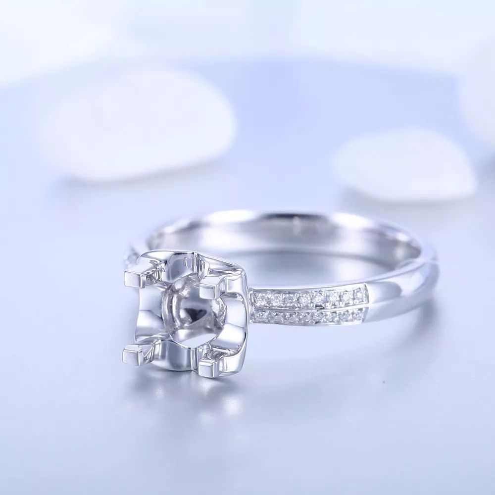 白色k金和铂金什么区别,白色k金和铂金的区别