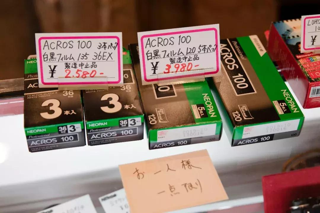 佳能相机二手卖多少钱,最便宜的佳能相机多少钱