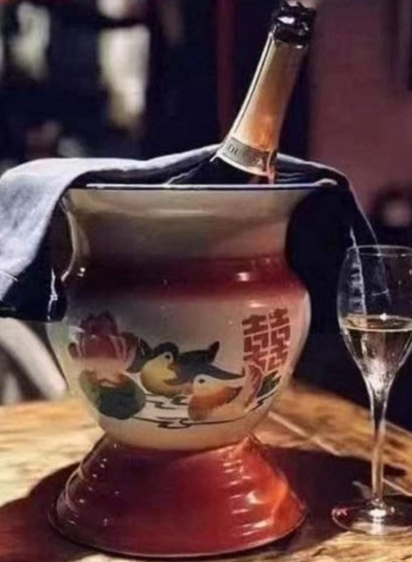 中国搪瓷痰盂在海外卖爆了,中国痰盂在国外销售怎么说