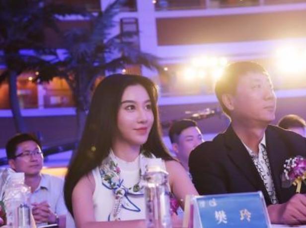 足球女神樊玲视频,最美足球宝贝杨幂