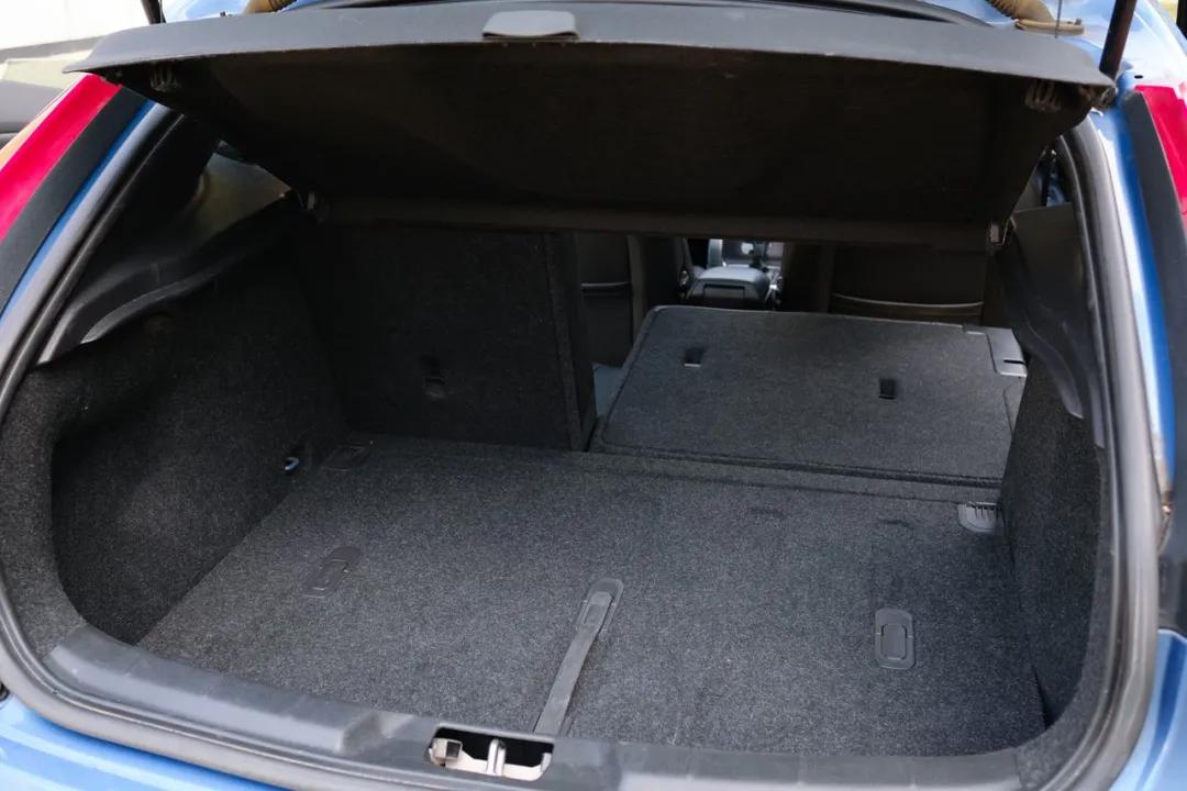 沃尔沃v40二手值得买吗,二手沃尔沃V40值得购买么