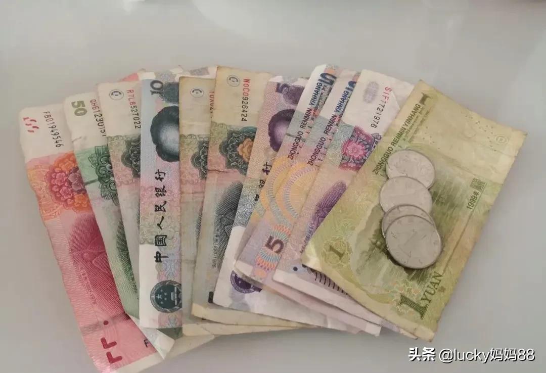 摆摊第三天赚了45元花了60元,关于摆摊5天挣了3000不知道怎么花