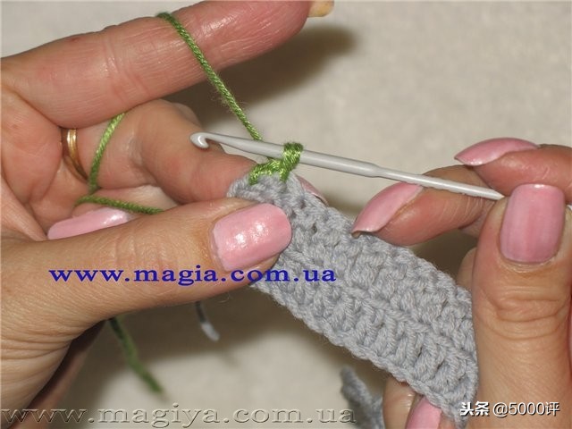 倒钩针收边方法图解,倒钩针收边的视频教程