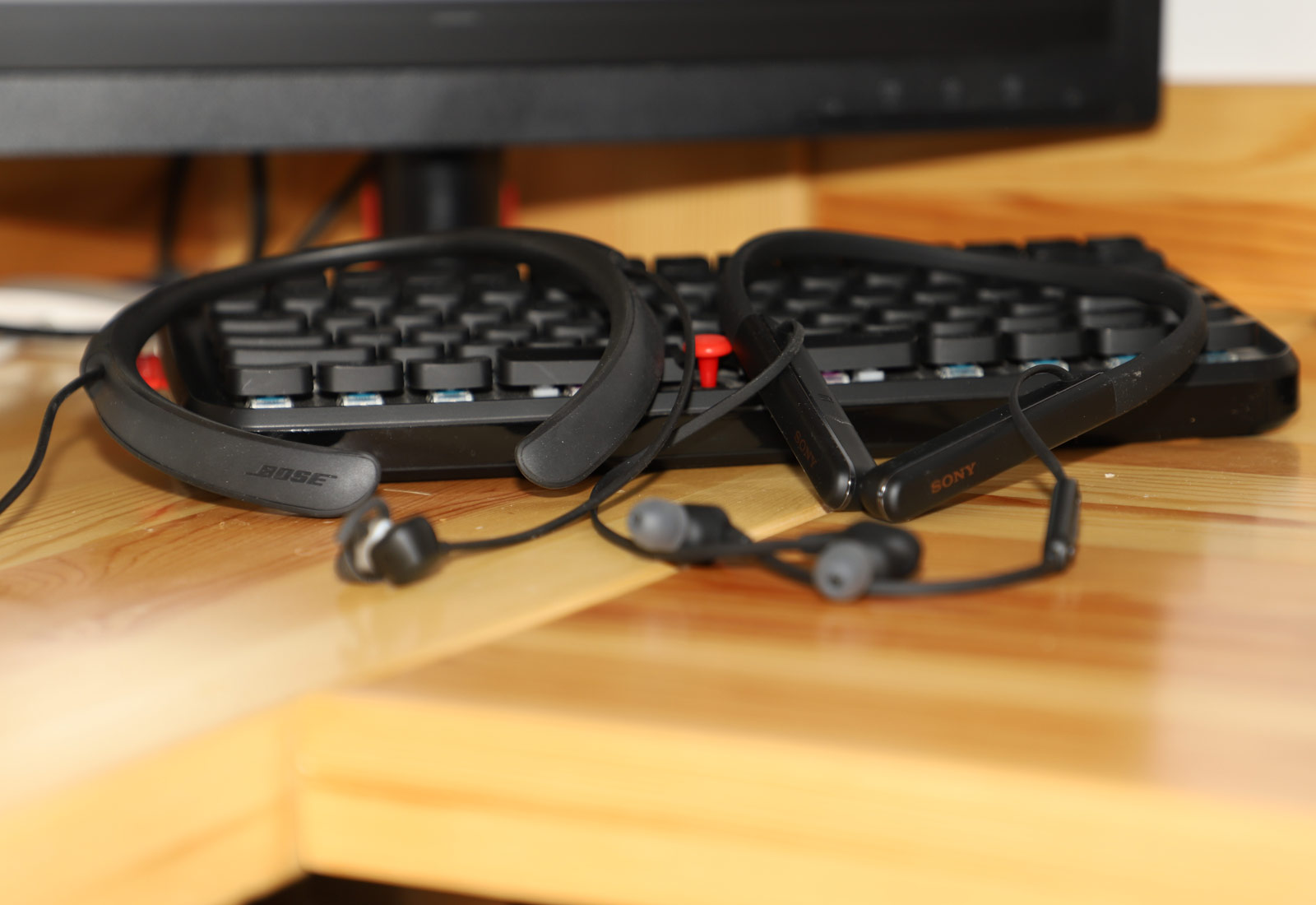 索尼wi-1000x对比qc35,索尼耳机wi1000xm2测评