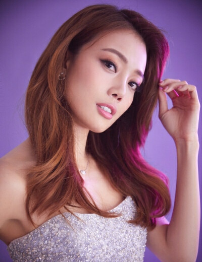 塌鼻好看的明星,哪些明星的鼻子是蒜头鼻和塌鼻子