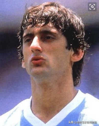 马赛回旋是马拉多纳发明的吗,1998年世界杯齐达内马赛回旋