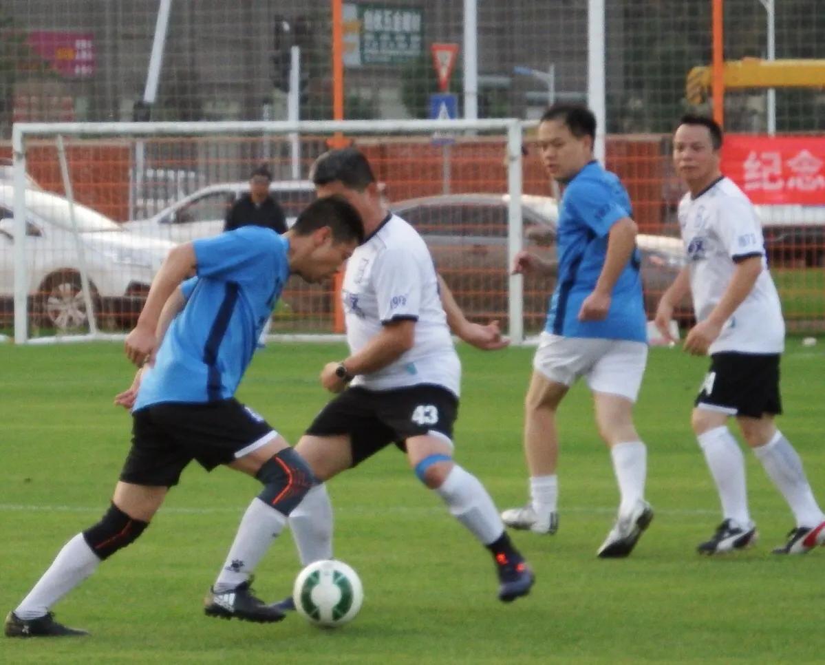 一生痴爱-献给上海交通大学125年校庆和足球队成立120周年