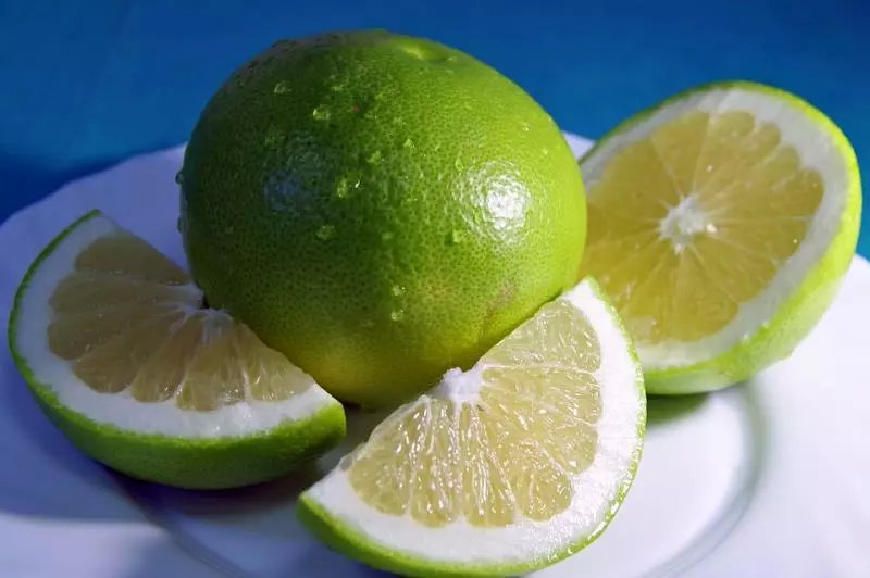 吃药和水果一起吃好吗,西柚和药不能一起吃