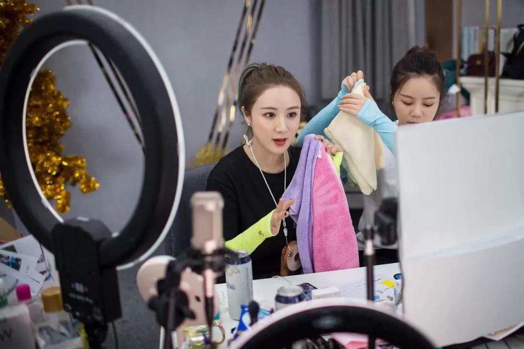 淘宝主播每天收入在哪里看,淘宝主播一个月工资