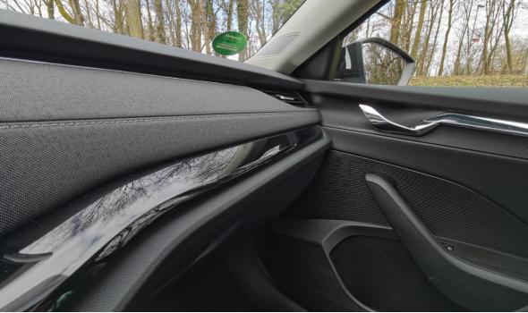 第四代斯柯达明锐国内版,明锐和高尔夫对比差别