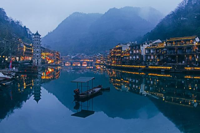 凤凰古城3天自由行攻略,凤凰古城旅游攻略穷游